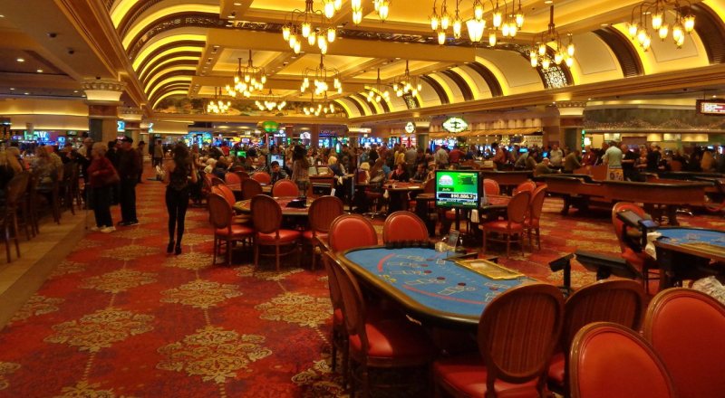 Tindakan Yang Harus Anda Lakukan Saat Mengunjungi Casino